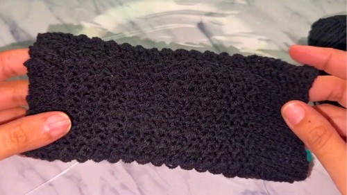 Crochet Fingerless Gloves Pattern 6