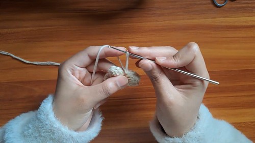Crochet Fingerless Gloves Pattern 6