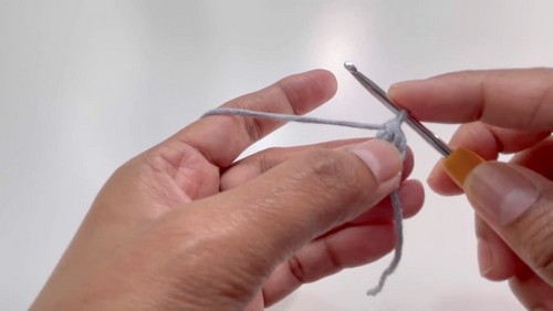 Crochet Fingerless Hand Gloves Pattern 1