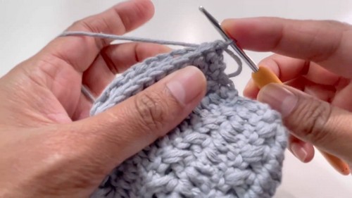 Crochet Fingerless Hand Gloves Pattern 6