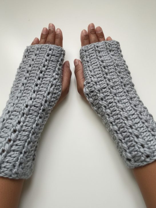 Crochet Fingerless Hand Gloves Pattern 8