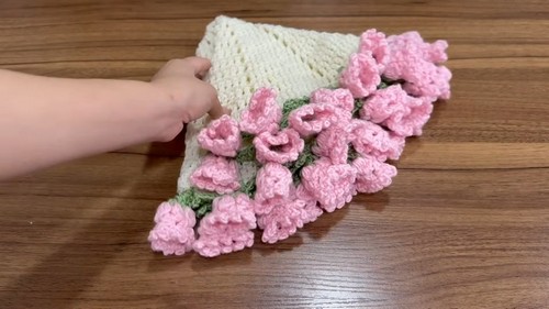 Crochet Flower Bouquet Blanket Pattern 9