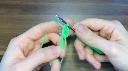 Crochet Frog Bucket Hat Pattern 1