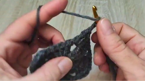 Crochet Fur-Motif Cardigan Pattern 3