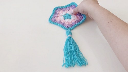 Crochet Granny Pentagon Bunting Pattern 8