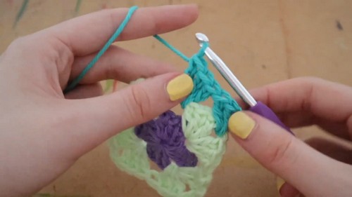 Crochet Granny Square Bag Pattern 4