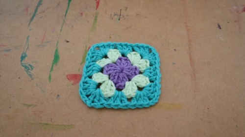 Crochet Granny Square Bag Pattern 5