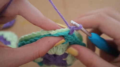 Crochet Granny Square Bag Pattern 6