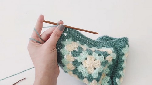 Crochet Granny Square Bonnet Pattern 5