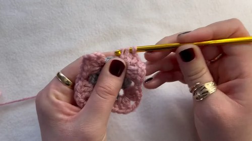 Crochet Granny Square Vest Pattern 4