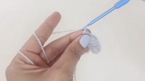 Crochet Granny Style Bandana Pattern 3