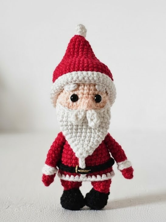 Crochet Mini Santa Doll Pattern 11
