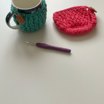 Crochet Mug Warmer With Base Pattern 9
