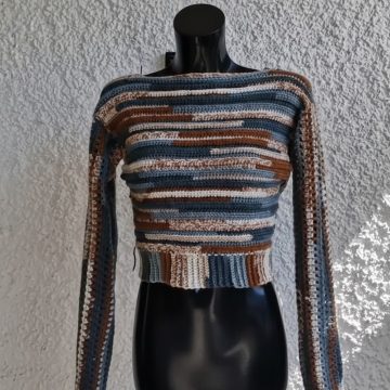 Crochet Open Back Sweater Pattern 10