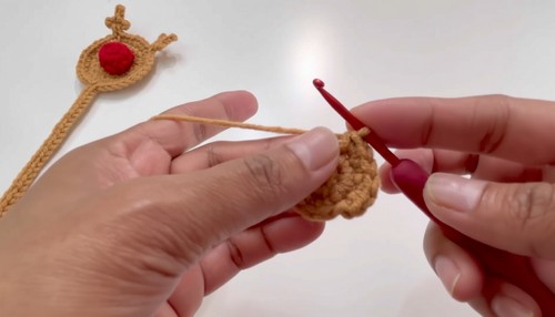 Crochet Reindeer Bookmark Pattern 2