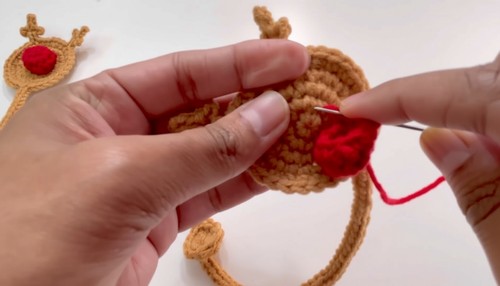 Crochet Reindeer Bookmark Pattern 7