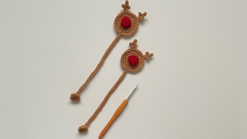 Crochet Reindeer Bookmark Pattern 8