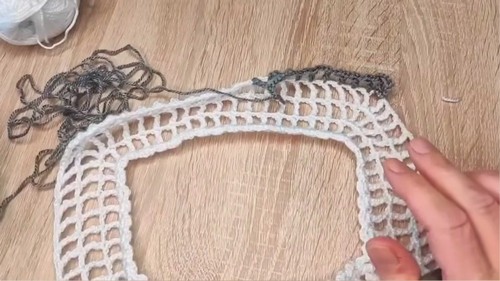 Crochet Seamless Blouse Pattern 4