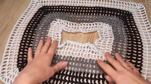 Crochet Seamless Blouse Pattern 5