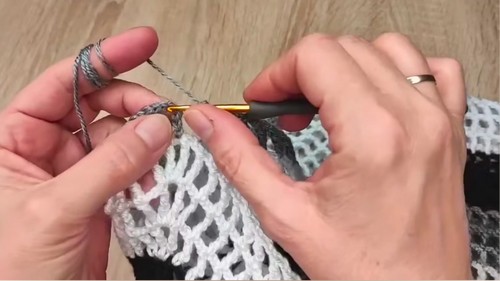 Crochet Seamless Blouse Pattern 6