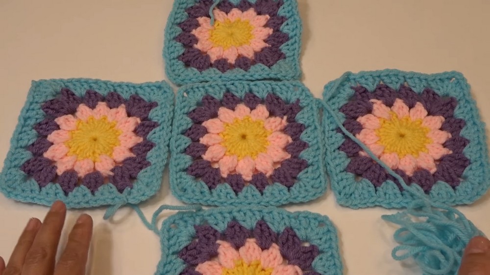 Crochet Granny Shoulder Bag