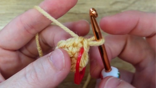 Crochet Snowman Amigurumi Pattern 2