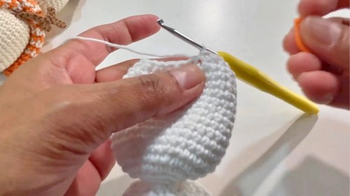 Crochet Snowman Amigurumi Pattern 5