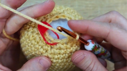 Crochet Snowman Amigurumi Pattern 5