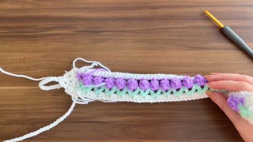 Crochet Tulip Hairband Pattern 7