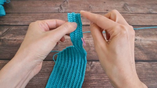 Crochet V Neck Blouse Pattern 4