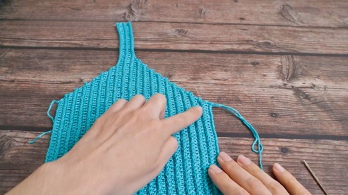 Crochet V Neck Blouse Pattern 5