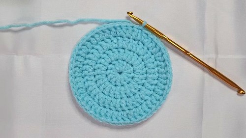 Crochet Wavy Bucket Hat Pattern 3
