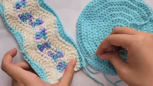 Crochet Wavy Bucket Hat Pattern 6