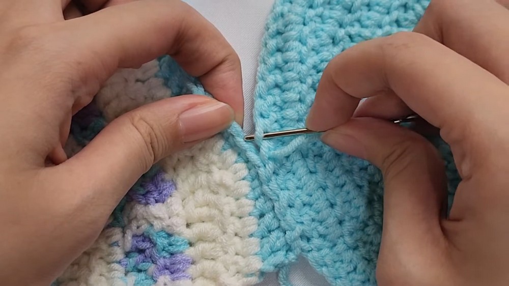 Crochet Wavy Bucket Hat