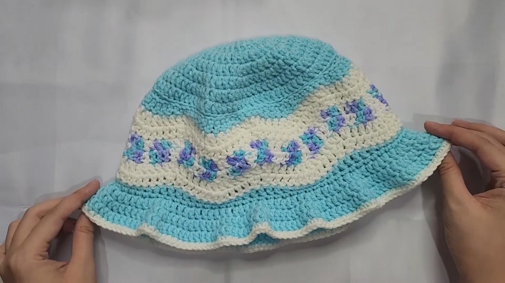 Crochet Wavy Bucket Hat