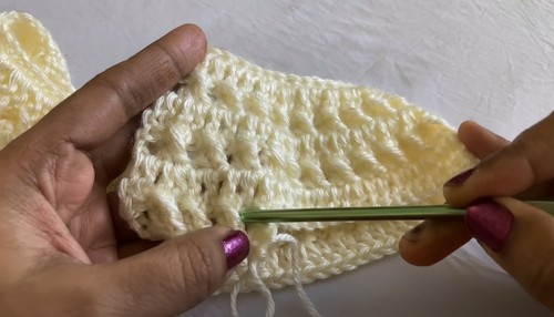 Cute Crochet Baby Sweater Pattern 4