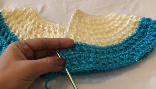 Cute Crochet Baby Sweater Pattern 5