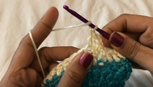 Cute Crochet Baby Sweater Pattern 7