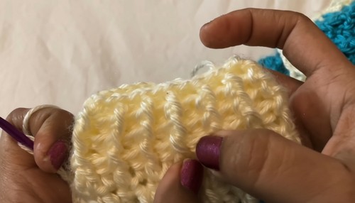 Cute Crochet Baby Sweater Pattern 8