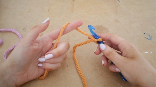 Cute Crochet Colorful Scarf Pattern 1