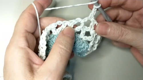 Cute Crochet Curly Scarf Pattern 5