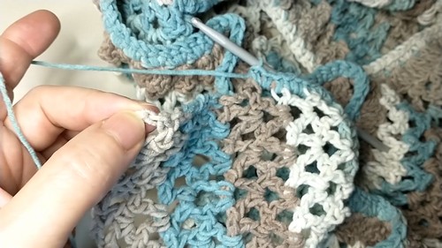 Cute Crochet Curly Scarf Pattern 7