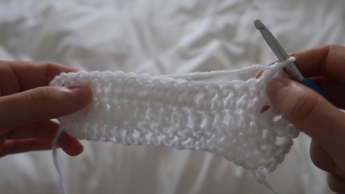 Cute Crochet Heart Scarf Pattern 3