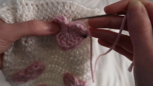 Cute Crochet Heart Scarf Pattern 7