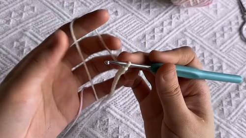 Cute Crochet Ruffle Top Pattern 1