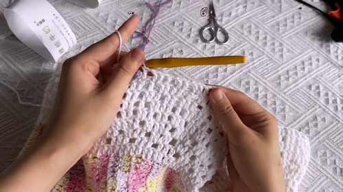 Cute Crochet Ruffle Top Pattern 6