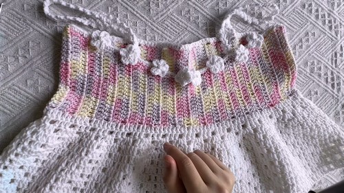Cute Crochet Ruffle Top Pattern 8