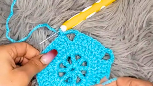 Cute Crochet Star Top Pattern 3