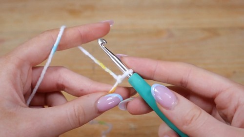 Cute Crochet Sweater Pattern 1