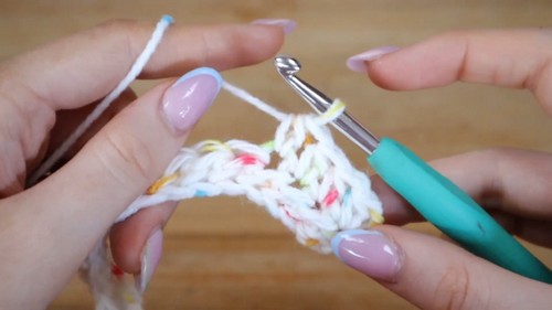 Cute Crochet Sweater Pattern 3